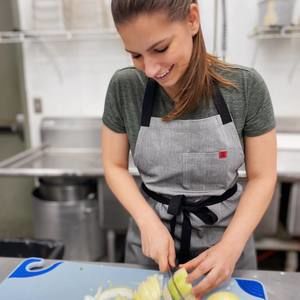 Meet your Posher, Alison